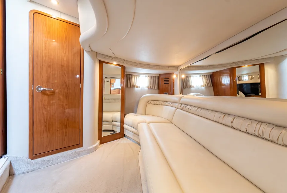 52ft Sea Ray Sundancer, Chicago yacht charter, photo 13